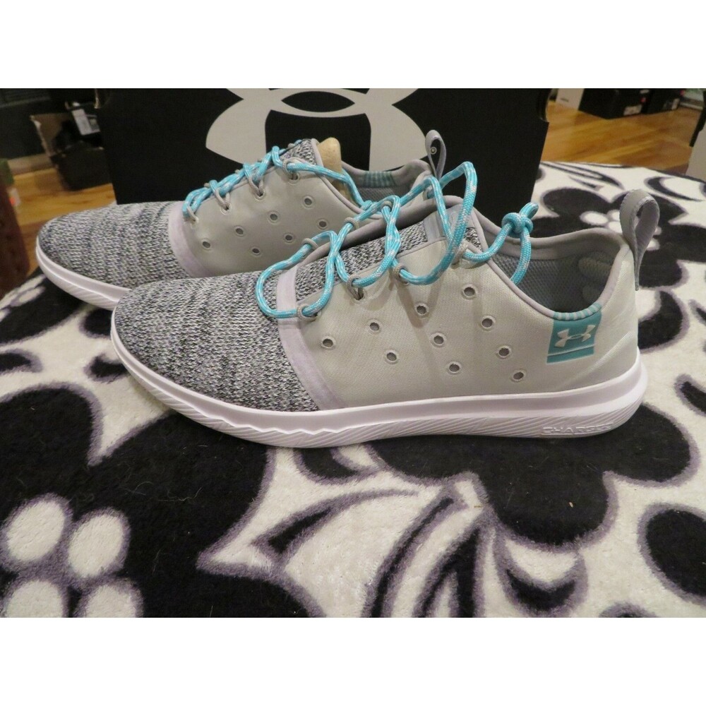 NWT Womens Gray & Green Under Armour Charged 24/7 Low Tennis Shoes, Size 6.5